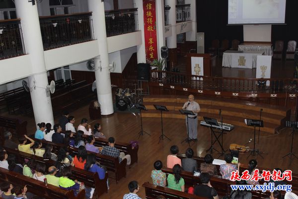 香港中文大学西安交流学习团来陕西教会访问(图4)