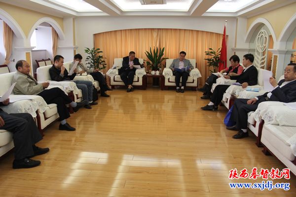 省基督教“两会”召开第十二次主席、会长（扩大）会议(图1)