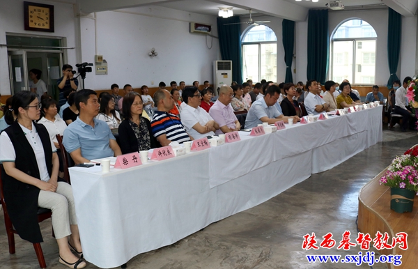 陕西圣经学校举办“学习四史及爱国主义教育演讲比赛暨知识竞赛”(图7)